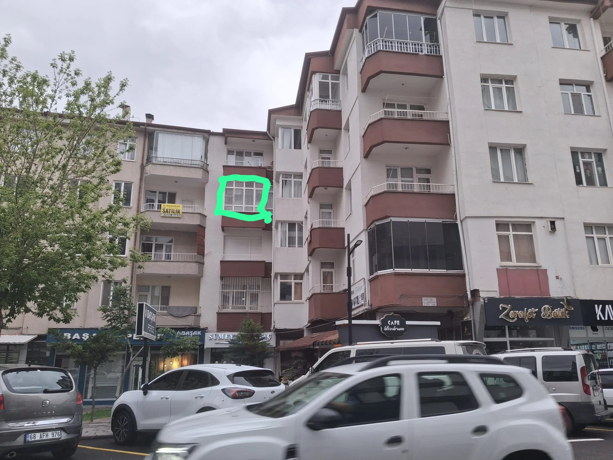 HAMİDİYE MAHALLESİNDE KALE ALTI CADDESİ 4+1 DAİRE
